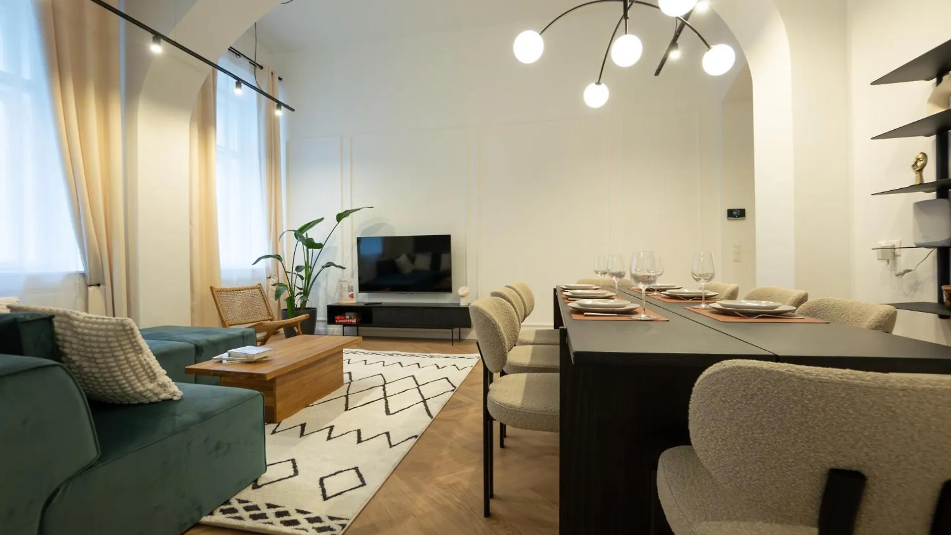 Spacious 3Br Escape With Sauna And Billiard In The City Center Vienna