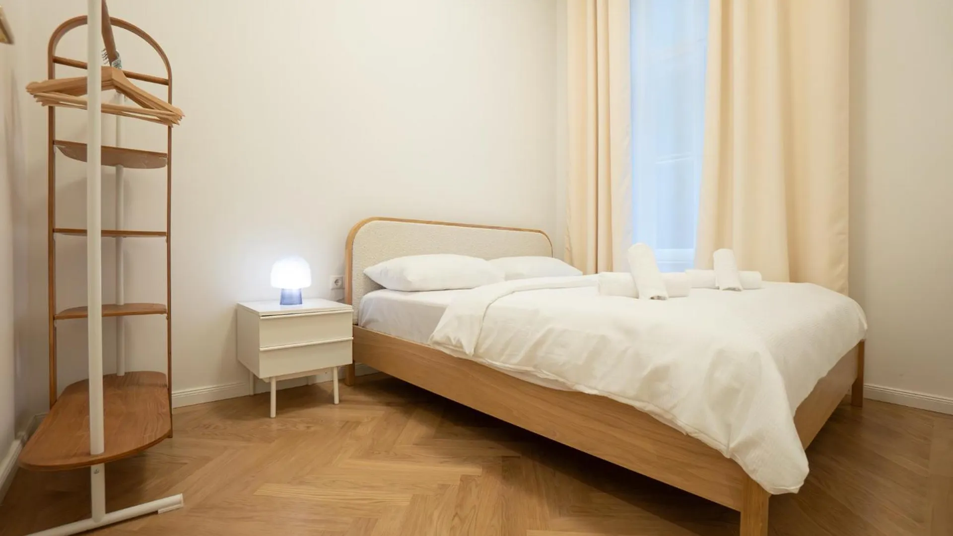 Spacious 3Br Escape With Sauna And Billiard In The City Center