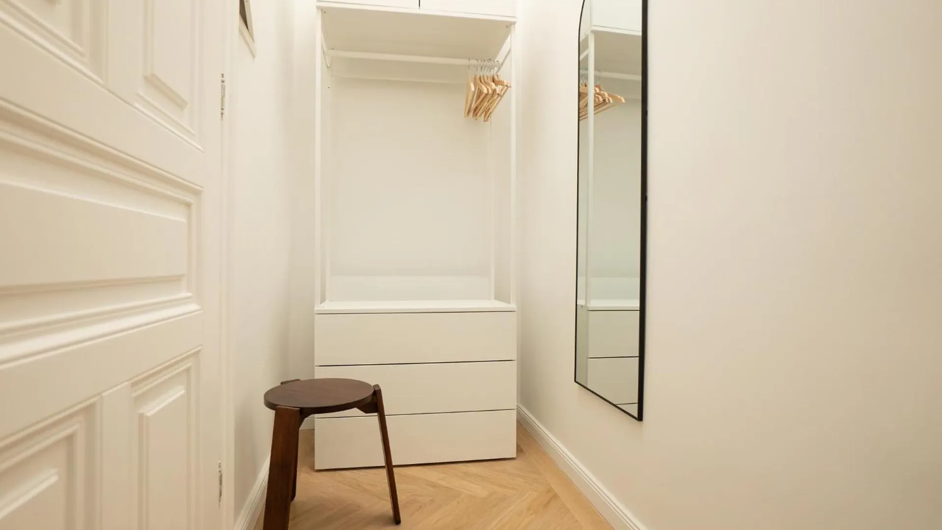 Spacious 3Br Escape With Sauna And Billiard In The City Center Apartment Vienna